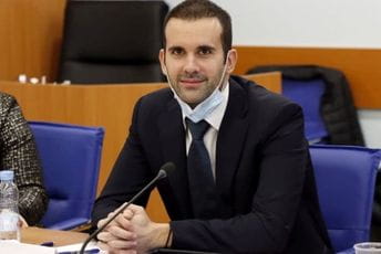 Stradali od prijateljske vatre Stradali od prijateljske vatre