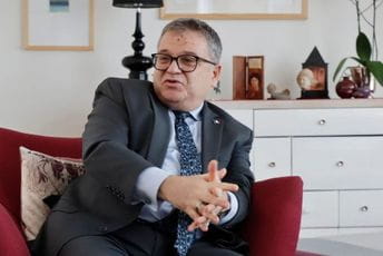 Timonije: Razumijem jake reakcije Krivokapića, neophodan jasan stav o genocidu Timonije: Razumijem jake reakcije Krivokapića, neophodan jasan stav o genocidu