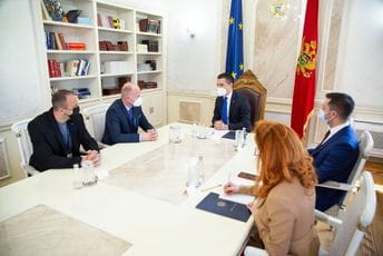 Samo multietnička Crna Gora vodi do građanskog društva Samo multietnička Crna Gora vodi do građanskog društva