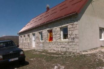 Nema primjedbi na tok glasanja u selu Javljen nadomak Nikšića Nema primjedbi na tok glasanja u selu Javljen nadomak Nikšića