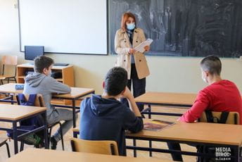 Ukinuti eksternu, vratiti prijemne za srednju i fakultet Ilustracija