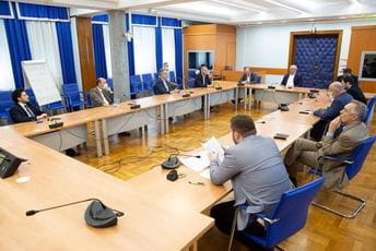 Ni riječ o rekonstrukciji Vlade, tužilački zakoni sada prioritet Ni riječ o rekonstrukciji Vlade, tužilački zakoni sada prioritet