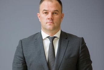 Mitrović: Krivokapić izmanipulisao vjerujući narod Mitrović: Krivokapić izmanipulisao vjerujući narod