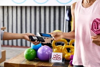 Gotovo četvrtina potrošača u CG svakodnevno plaća pametnim telefonom Gotovo četvrtina potrošača u CG svakodnevno plaća pametnim telefonom