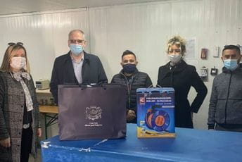 Crveni krst Crne Gore u saradnji sa Glavim gradom i Ombudsmanom obilježio Svjetski dan Roma Crveni krst Crne Gore u saradnji sa Glavim gradom i Ombudsmanom obilježio Svjetski dan Roma