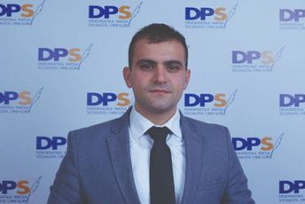 Andrić: Od apostolske Vlade ni centa za put i salu u Mrkojevićima Andrić: Od apostolske Vlade ni centa za put i salu u Mrkojevićima