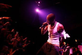 Preminuo legendarni njujorški reper DMX Preminuo legendarni njujorški reper DMX