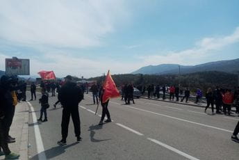 I danas blokada na Bogetićima, čeka se odgovor Vlade na zahtjeve I danas blokada na Bogetićima, čeka se odgovor Vlade na zahtjeve