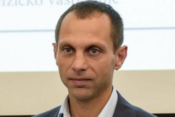 Mašanović: Pored redovnog obrazovanja mladima ponuditi i besplatne vannastavne aktivnosti Mašanović: Pored redovnog obrazovanja mladima ponuditi i besplatne vannastavne aktivnosti