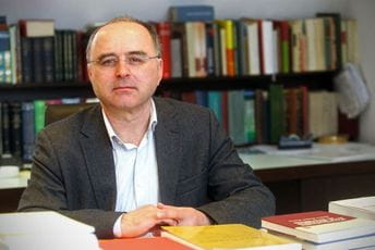 Crnogorski jezik: što, od kada i zašto Crnogorski jezik: što, od kada i zašto