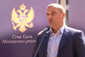 Stanišić: Čast je da me razriješi ,,žena četnik“ Stanišić: Čast je da me razriješi ,,žena četnik“