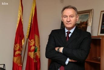 Preminuo ambasador Milan Lakić Preminuo ambasador Milan Lakić