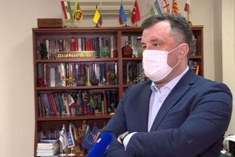 Vujović: Zabrinjava izjava Abazovića da se ne moraju u potpunosti usaglasiti sa preporukama VK