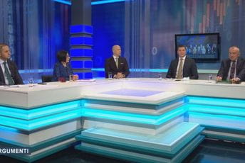 "Pad Vlade ako Krivokapić povuče predlog" "Pad Vlade ako Krivokapić povuče predlog"