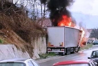 Požar u naselju Rakonje: Kamion se zapalio u vožnji Požar u naselju Rakonje: Kamion se zapalio u vožnji