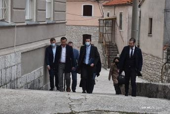 "Osvježila" promocija CG: London, Pariz i Peking zamijenilo Trebinje Ministri u Trebinju: "Osvježila" promocija CG: London, Pariz i Peking zamijenilo Trebinje