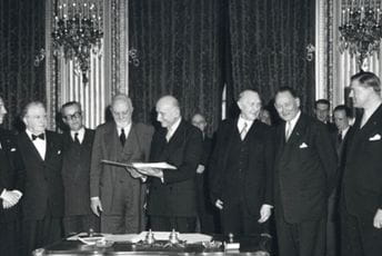 Sedam decenija od potpisivanja ugovora koji je promijenio poslijeratnu Evropu Sedam decenija od potpisivanja ugovora koji je promijenio poslijeratnu Evropu