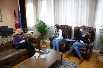 CUKUK: Zbog neinformisanosti javnosti oboljeli nailaze na mnoge probleme i nerazumijevanje CUKUK: Zbog neinformisanosti javnosti oboljeli nailaze na mnoge probleme i nerazumijevanje