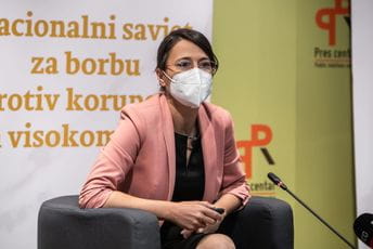 Ćalović Marković: SAD da pomognu reviziju izgradnje autoputa Ćalović Marković: SAD da pomognu reviziju izgradnje autoputa