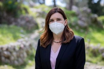 Popa: EU šalje snažnu poruku solidarnosti i prijateljstva sa južnim opštinama Popa: EU šalje snažnu poruku solidarnosti i prijateljstva sa južnim opštinama