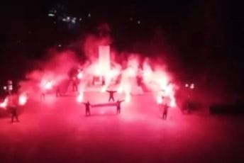 Veličanstveno: Od Pljevalja pa do mora građanska je Crna Gora (VIDEO) Veličanstveno: Od Pljevalja pa do mora građanska je Crna Gora (VIDEO)