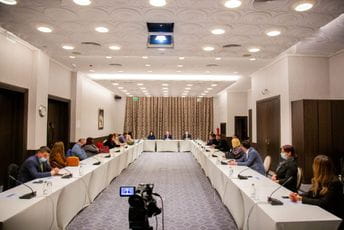 Članovi UTACG razgovarali o aktivnostima za prevazilaženje krize Članovi UTACG razgovarali o aktivnostima za prevazilaženje krize