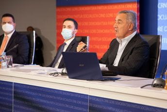 Glavni odbor DPS: Janović i Gjokaj novi članovi Predsjedništva, izabrani predsjednici komisija Glavnog odbora Glavni odbor DPS: Janović i Gjokaj novi članovi Predsjedništva, izabrani predsjednici komisija Glavnog odbora