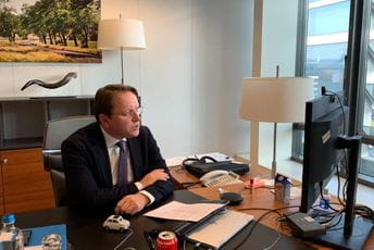 Varhelji: Investicije iz Kine na Balkanu sprovoditi u skladu sa EU pravilima Varhelji: Investicije iz Kine na Balkanu sprovoditi u skladu sa EU pravilima