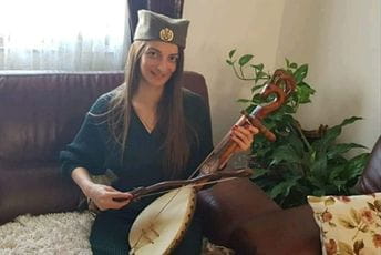 BS pitala Bratić: Šta li je to preporučilo Đačić da bude direktorica škole? BS pitala Bratić: Šta li je to preporučilo Đačić da bude direktorica škole?