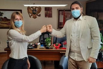 ICT Cortex i ETŠ “Vaso Aligrudić” potpisali Memorandum o saradnji ICT Cortex i ETŠ “Vaso Aligrudić” potpisali Memorandum o saradnji