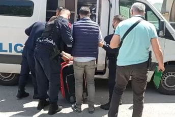 Podgoričanin izručen Italiji, osumnjičen za oružanu pljačku juvelirnice Podgoričanin izručen Italiji, osumnjičen za oružanu pljačku juvelirnice