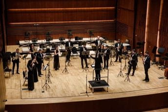 Mladost, energija i radost zbog stvarnih interakcija Crnogorski simfonijski orkestar nastupio prvi put pred publikom u novoj zgradi Muzičkog centra Crne Gore