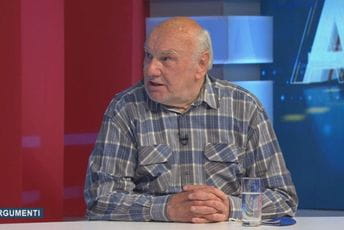 Burzan: Ukoliko se ne odustane od svetosavskog pira ne Cetinju, neće biti dobro ni za koga Burzan: Ukoliko se ne odustane od svetosavskog pira ne Cetinju, neće biti dobro ni za koga