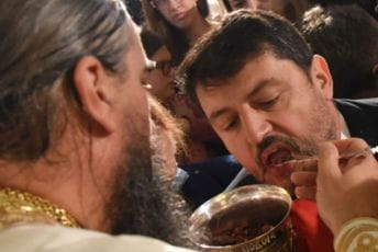 Bojkot? Krivokapić i Bečić nijesu prisustvovali liturgiji zbog Božovića Bojkot? Krivokapić i Bečić nijesu prisustvovali liturgiji zbog Božovića