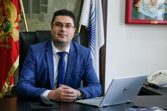 Za oko 100.000 građana 40 odsto jeftinija električna energija u naredna tri mjeseca Za oko 100.000 građana 40 odsto jeftinija električna energija u naredna tri mjeseca