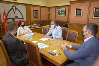 Potpisan sporazum o saradnji između Pravnog fakulteta UCG i Komeserijata Ujedinjenih nacija za izbjeglice Potpisan sporazum o saradnji između Pravnog fakulteta UCG i Komeserijata Ujedinjenih nacija za izbjeglice