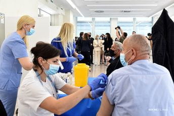 U Crnoj Gori revakcinisano 60,9 odsto stanovništva