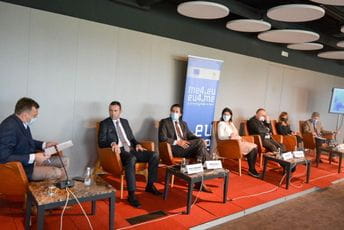 Radovanović: Crnogorska privreda se suočava sa izazovom preživljavanja, treba da se izbori za konkurentnost na domaćem tržištu Radovanović: Crnogorska privreda se suočava sa izazovom preživljavanja, treba da se izbori za konkurentnost na domaćem tržištu