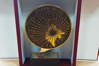 Raspisan javni poziv za dostavljanje inicijativa za dodjelu nagrada pripadnicima dijaspore-iseljenicima i organizacijama dijaspore-iseljenika Raspisan javni poziv za dostavljanje inicijativa za dodjelu nagrada pripadnicima dijaspore-iseljenicima i organizacijama dijaspore-iseljenika