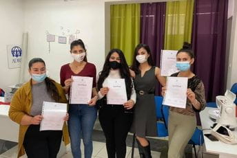 Pripadnice RE populacije završile obuku za rad na šivaćim mašinama Pripadnice RE populacije završile obuku za rad na šivaćim mašinama