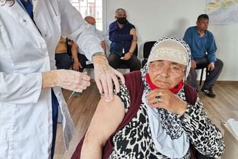 Na Koniku počela masovna vakcinacija pripadnika RE populacije Na Koniku počela masovna vakcinacija pripadnika RE populacije