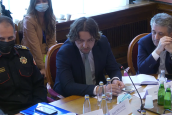 I, ko je ođe pijan? I, ko je ođe pijan?