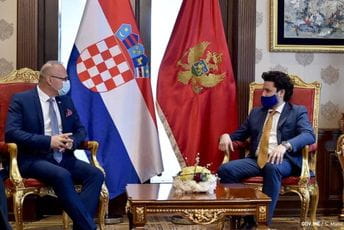 Abazović: Crna Gora dosljedno prati vanjsku i bezbjednosnu politiku EU Abazović: Crna Gora dosljedno prati vanjsku i bezbjednosnu politiku EU