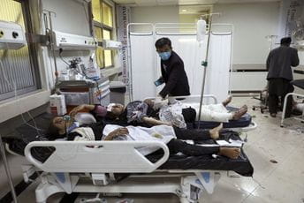 Najmanje 40 mrtvih u bombaškom napadu u Kabulu Najmanje 40 mrtvih u bombaškom napadu u Kabulu