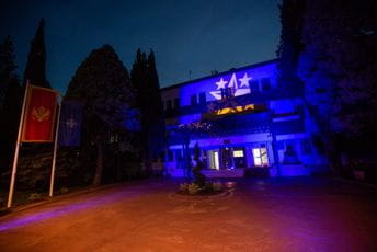 Zgrada Ministarstva odbrane osvijetljena bojama EU Zgrada Ministarstva odbrane osvijetljena bojama EU