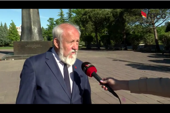 Đurović: U državnoj delegaciji nema mjesta za Zuvdiju Hodžića Đurović: U državnoj delegaciji nema mjesta za Zuvdiju Hodžića