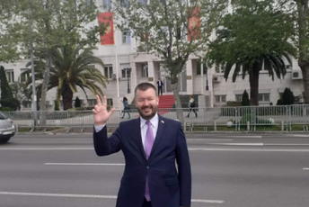 Savjet mladih DPS: Čedomir Antić na Crnoj Gori trenira velikosrpski šovinizam Savjet mladih DPS: Čedomir Antić, cio život dokazuje da je ipak veliki Srbin