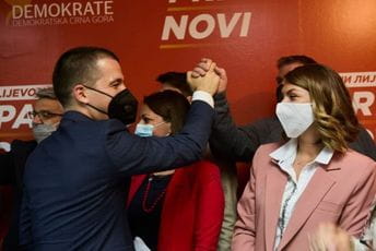 Demokrate i Krivokapić najjači, pad Demokratskog fronta i DPS-a Lider Demokrata Aleksa Bečić