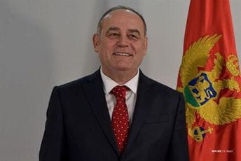 Nekadašnji ministar poljoprivrede svjedočio protiv Ivanovića; Simović: Kreditori Abu Dabi fonda pokazali nezadovoljstvo pošto je projekat izmješten u IRF