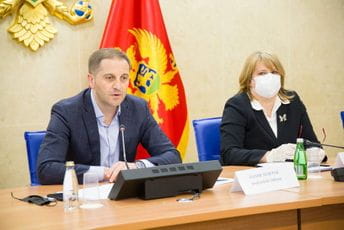 Šehović: Izmjenama Opšeg zakona o obrazovanju se vrši do sada neviđena "čistka" Šehović: Izmjenama Opšeg zakona o obrazovanju se vrši do sada neviđena "čistka"